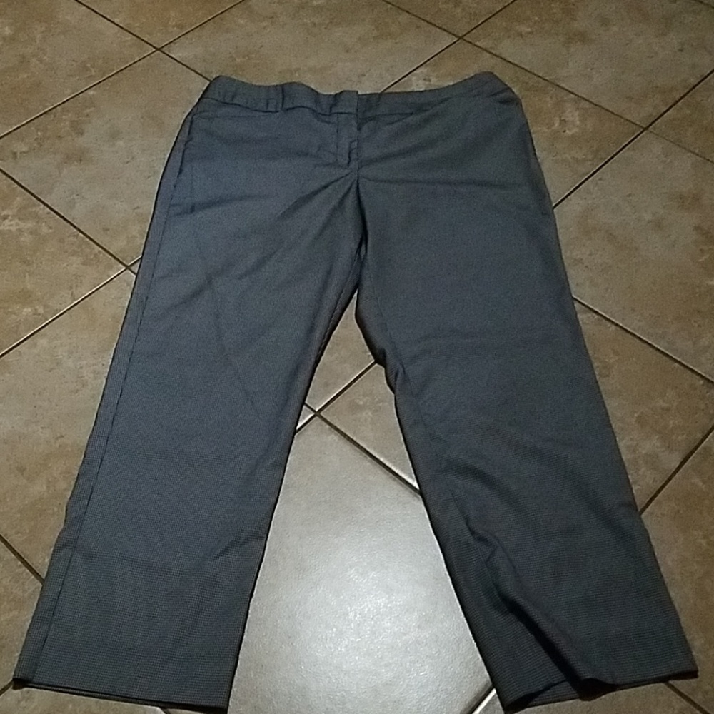 Pants - Picture 2 of 3